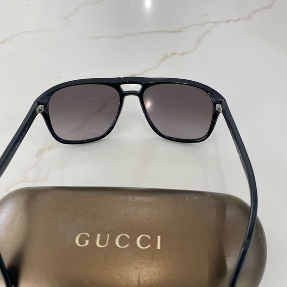 Versace Sunglasses - Picture 5 of 5